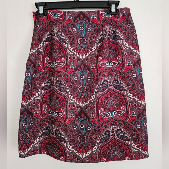 NWT Talbots Paisley Knee Length Red Opulent Side Button Detail Slit Skirt Sz 2P - Picture 3 of 12